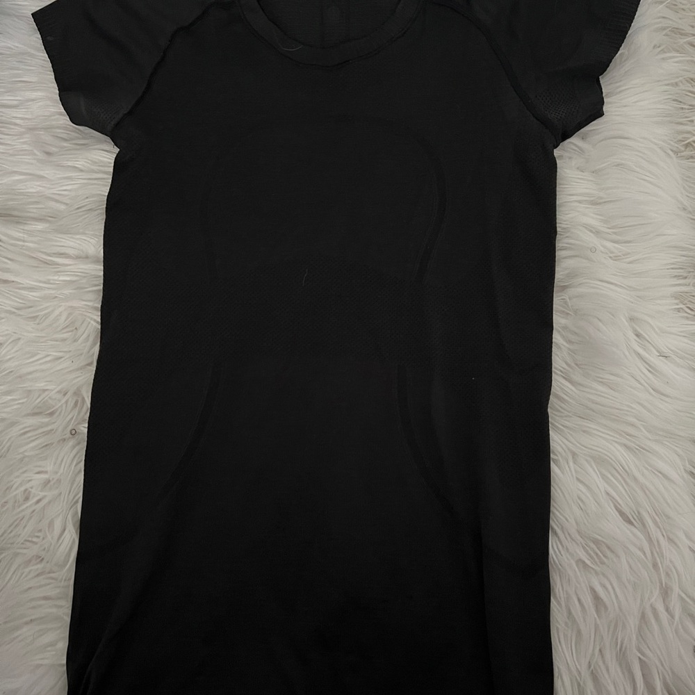 Lululemon swiftly tech